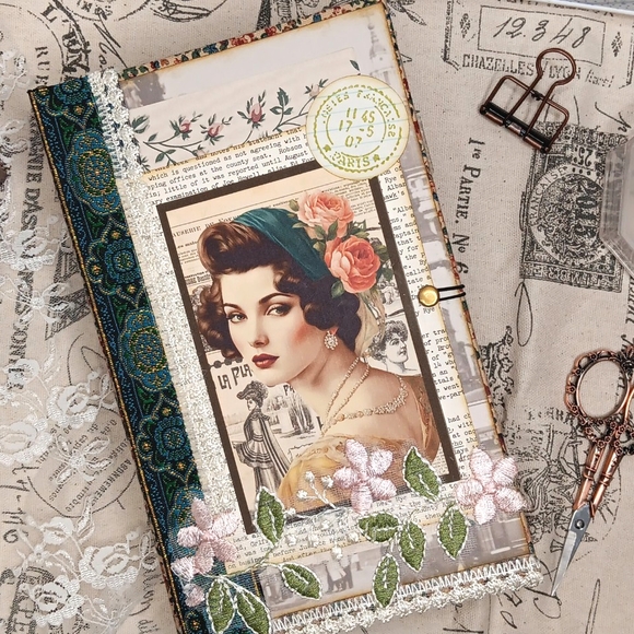 Romantic Vintage Elegance Junk Journal - Picture 3 of 13